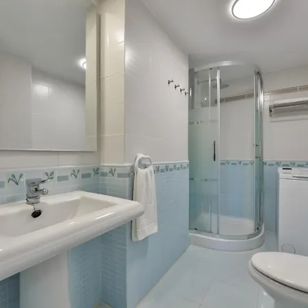 Guzman - Trond Paraiso Mar